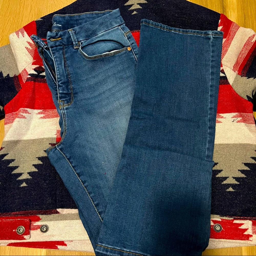 Straight Jeans